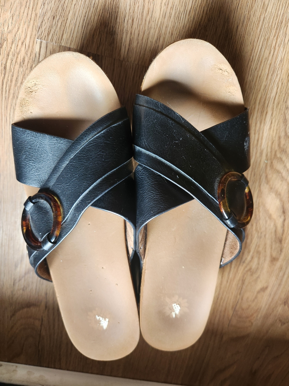 Yellow Box Black Wedge Sandals with Buckle Accent 9.5